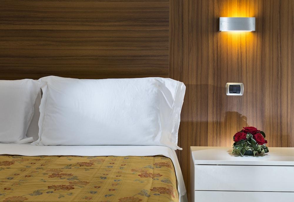 Hotel Parigi Bibione Exterior foto