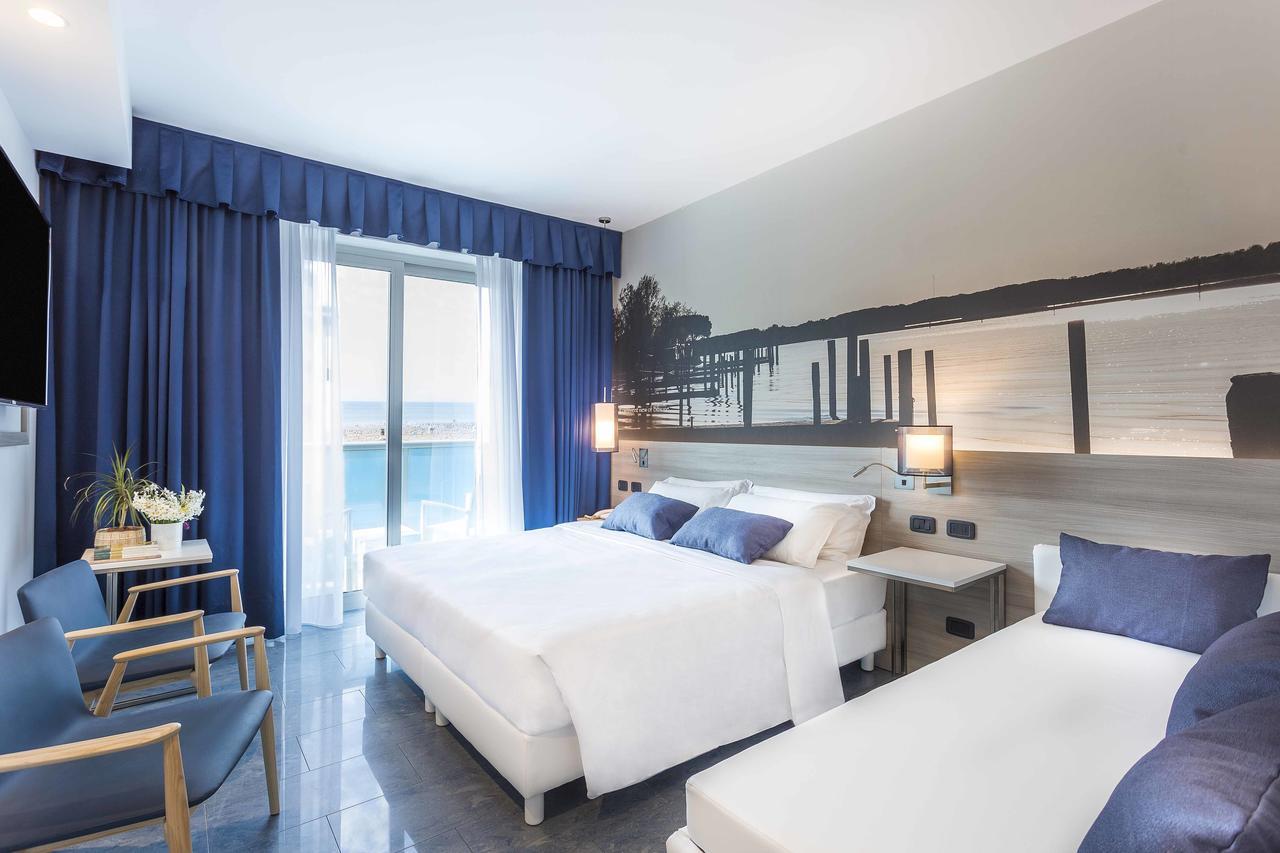 Hotel Parigi Bibione Exterior foto